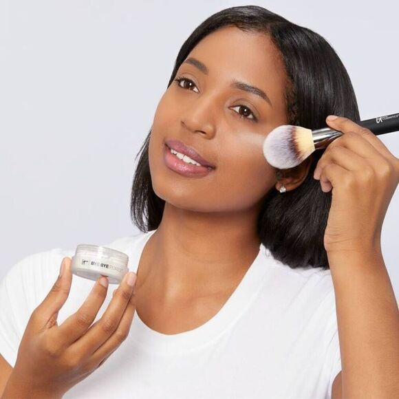 iT Cosmetics Bye Bye Pores Poreless Finish Loose Setting Powder - Picture 7 of 7